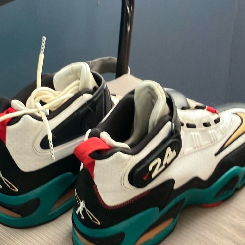 Griffeys,